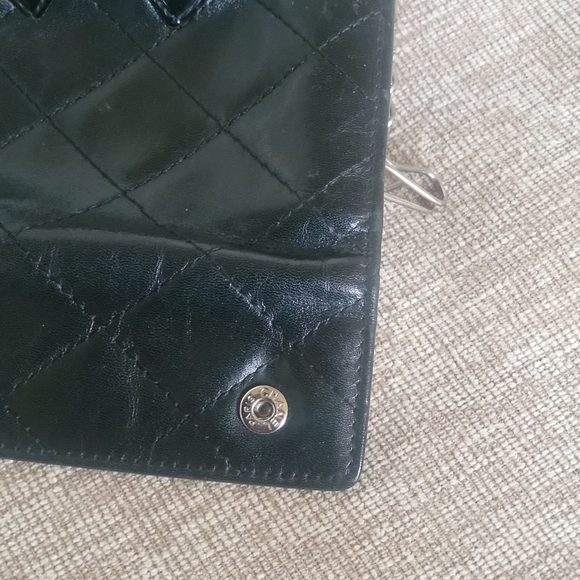 Chanel Quilted Matelasse Cc Logo Black Lambskin 6 Key Card Case - Picture 6 of 9